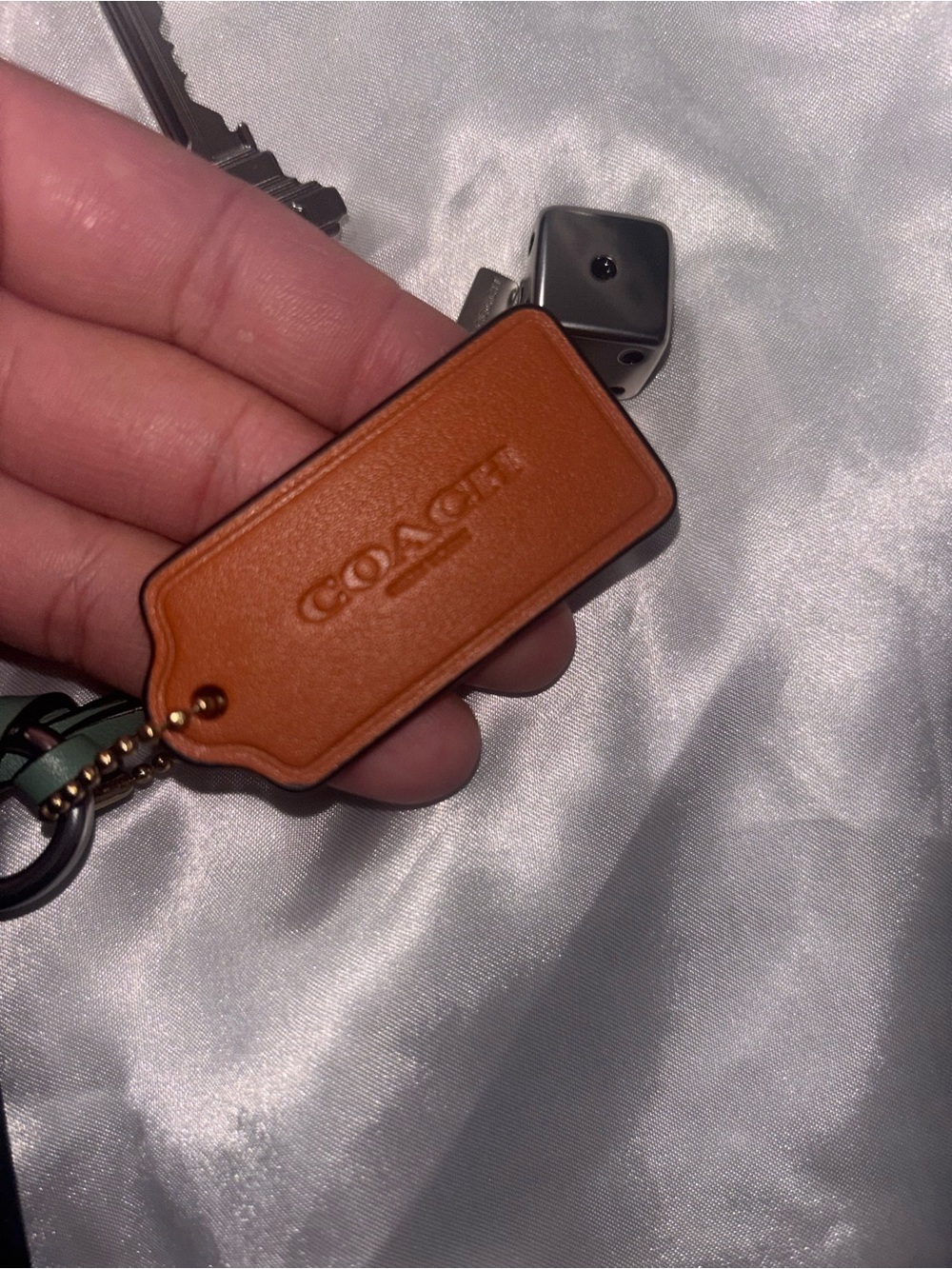 Coach Charm Key&Dice w/ Leather Hangtag - Picture 3 of 3